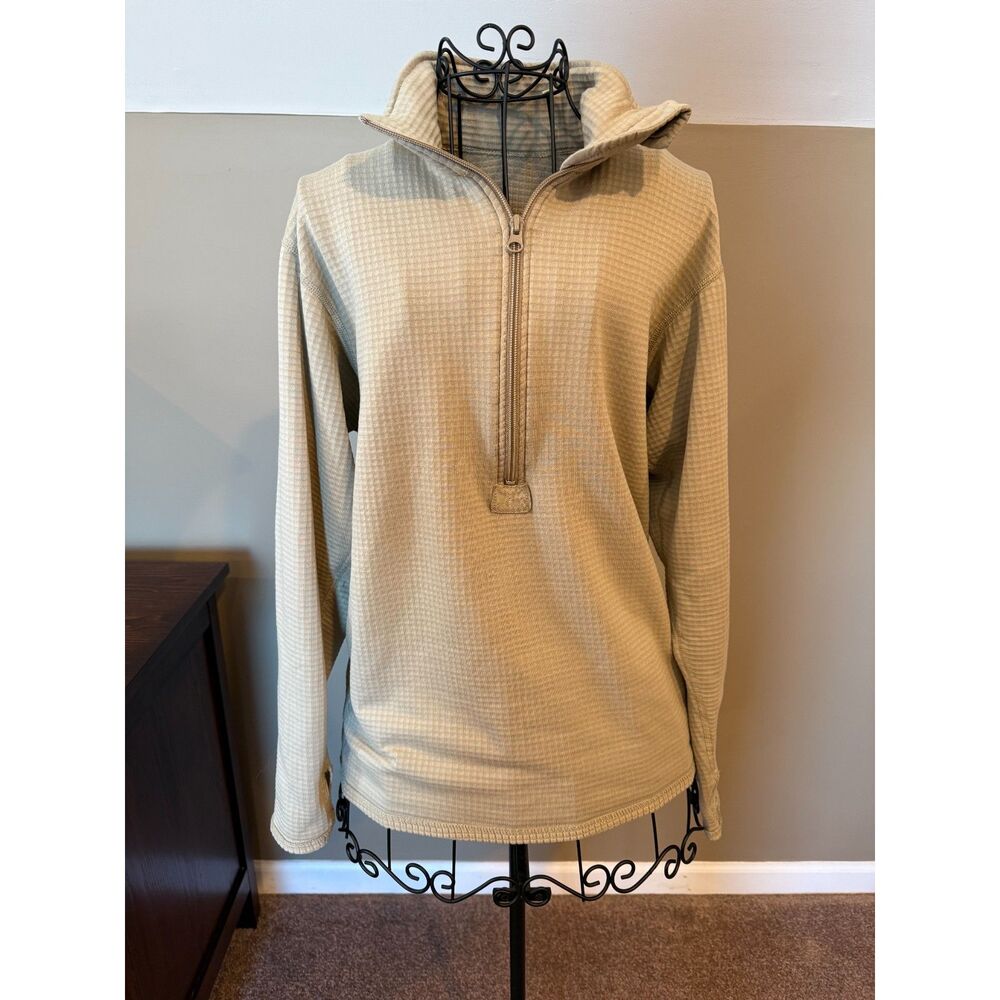 Polartec made in the USA 1/2 zip pullover Beige  Size M.
